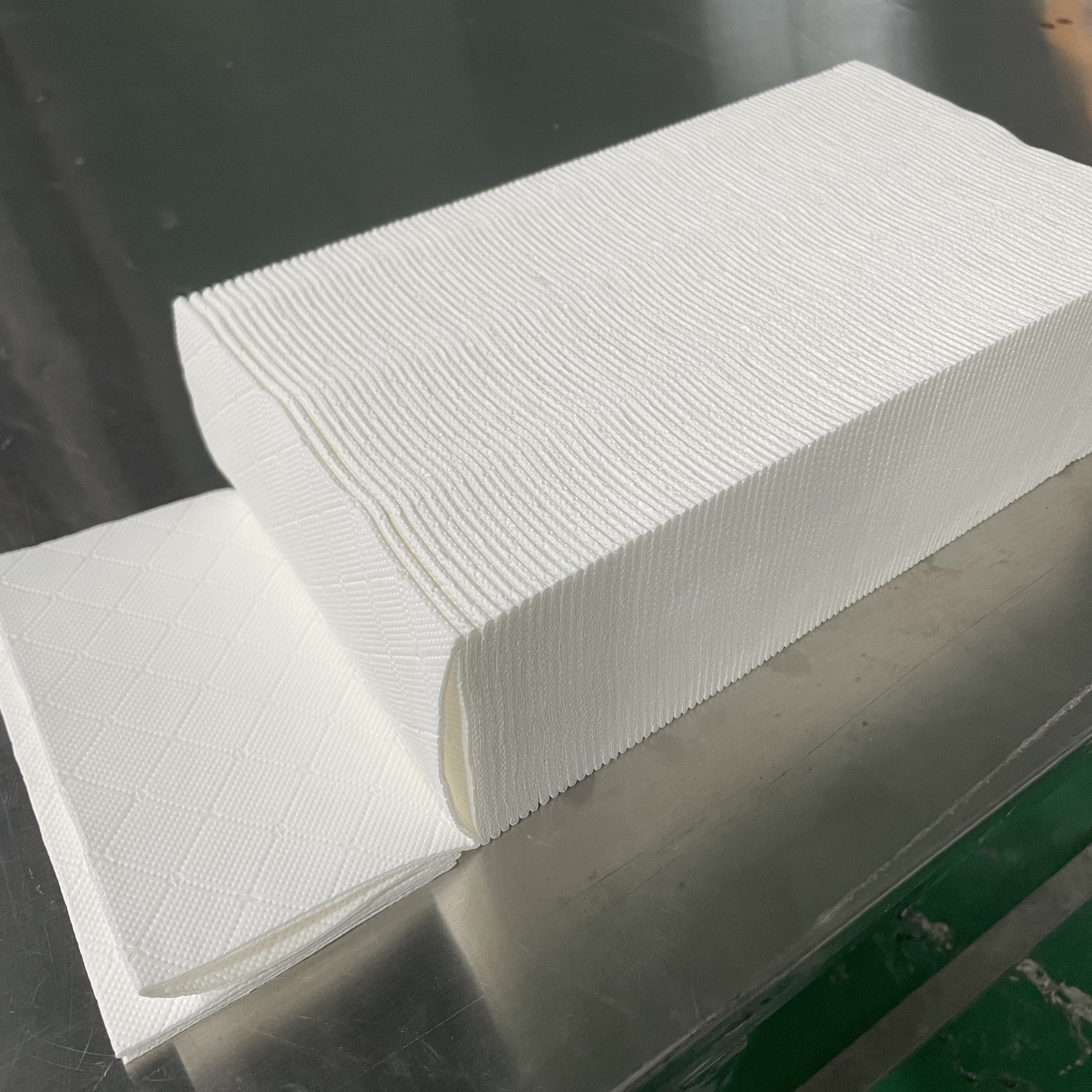 Fully Automatic Bottom Pull Facial Tissue Folding Machine